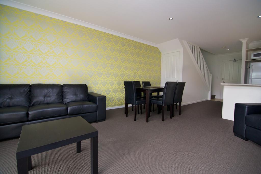 Blue Water Bay Villas Gold Coast Ruang foto