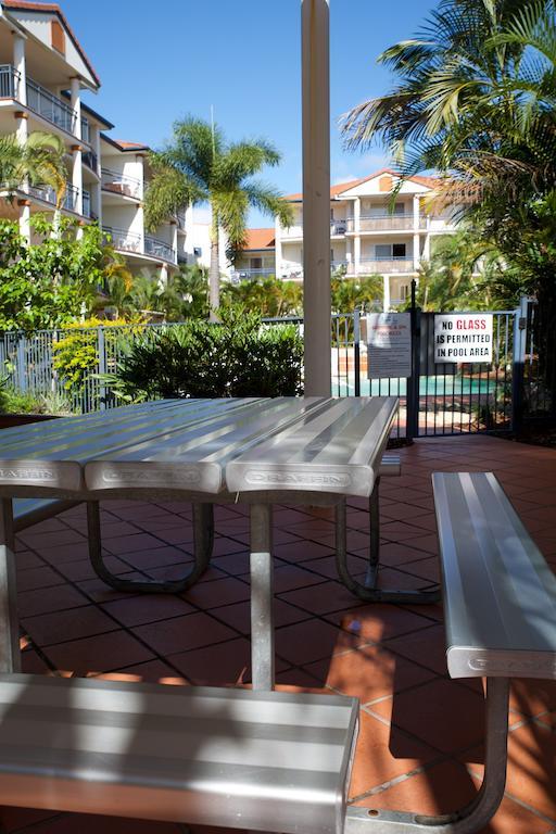 Blue Water Bay Villas Gold Coast Bagian luar foto