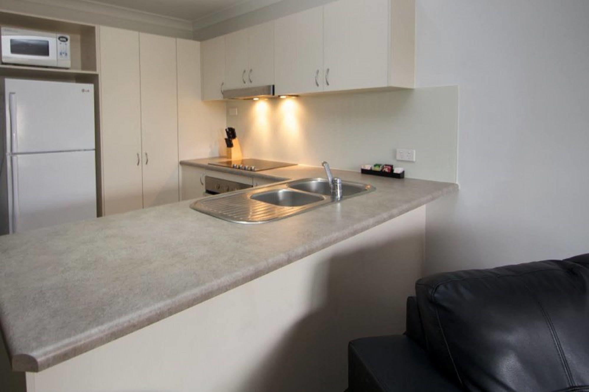 Blue Water Bay Villas Gold Coast Bagian luar foto
