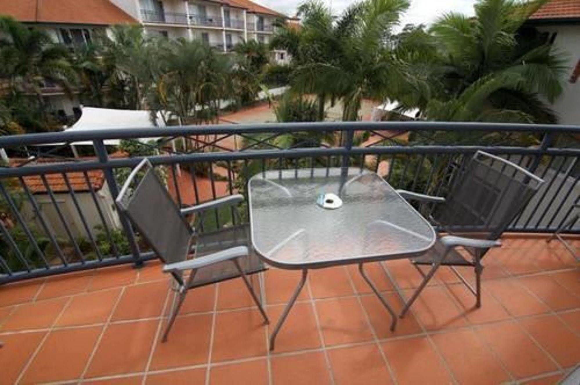 Blue Water Bay Villas Gold Coast Bagian luar foto